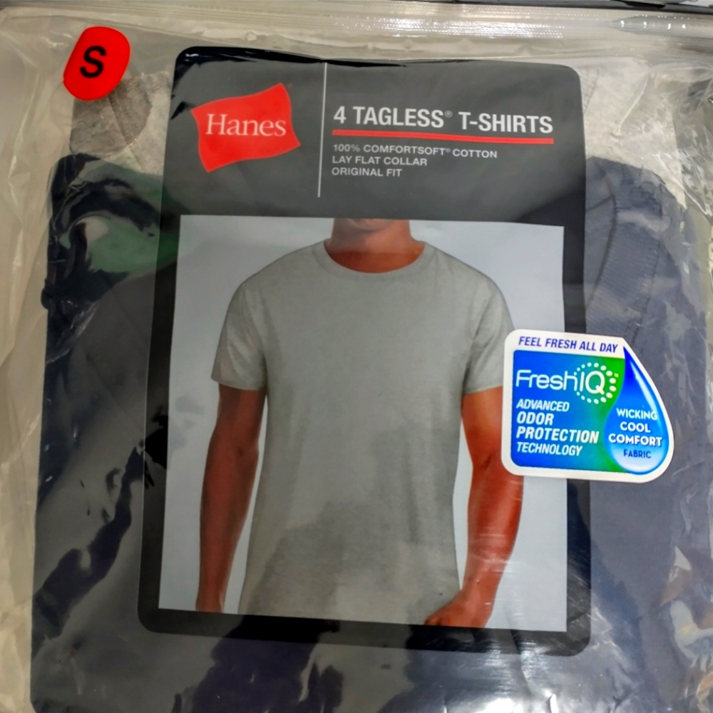 Hanes 4 Tagless T-shirts  Crew-neck 100% Cotton New in Package Size Small